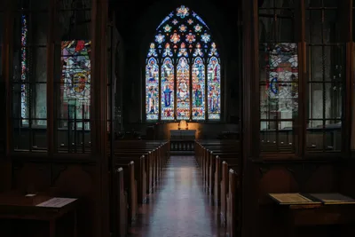 Travel: Overlooked by Tourists, This Church Hearkens Back to Pre-Reformation England