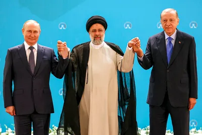 Putin's Efforts to Bolster Ties With Iran Seen as Threat to US, Israel
