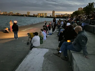 Parallel to DNC, a Chicago Interfaith Vigil Mourns the Loss of Life in Gaza