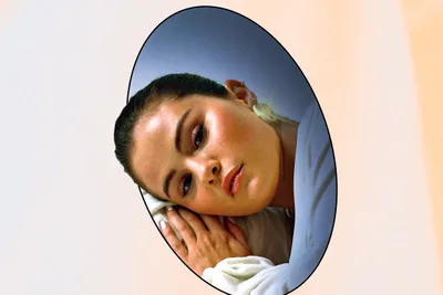 Selena Gomez Opens Up About Her Bipolar Diagnosis in New Documentary - RELEVANT