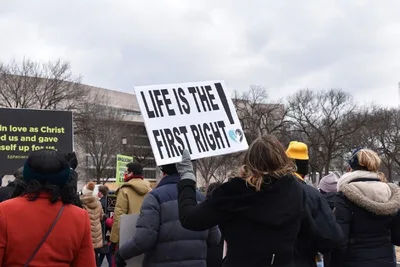 Pro-life groups challenge Louisville buffer-zone ordinance