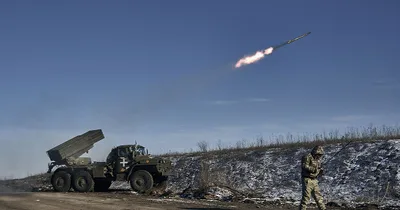 Russian Forces Claim Victory in Ukrainian Salt Mining Town