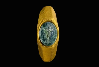 Early Christian Good Shepherd ring discovered in 3rd century shipwreck off coast of Caesarea