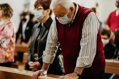 Priest who balked at COVID precautions removed from parish