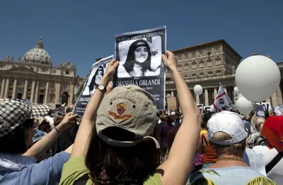 Former Rome prosecutor probed over alleged contact with Vatican in cold case