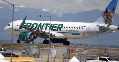 Frontier bids for Spirit Airlines
