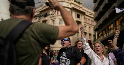 General Workers’ Strike in Greece Slows Cities