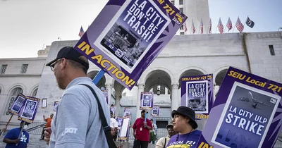LA City workers stage walkout