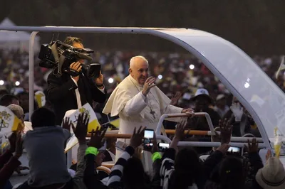 Jesus has a mission for youth in Madagascar, Pope Francis says