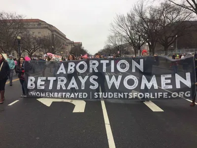 Pro-choice student creates bomb scare at anti-abortion event; pro-life students refuse to back down