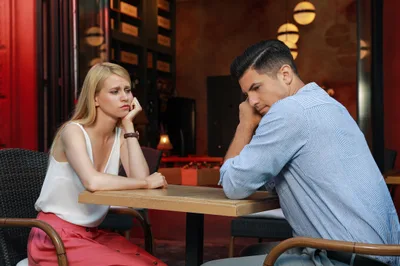 Here's How to Ask Someone Out Without Being Creepy - RELEVANT