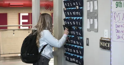 California school district to ban smartphones during school hours
