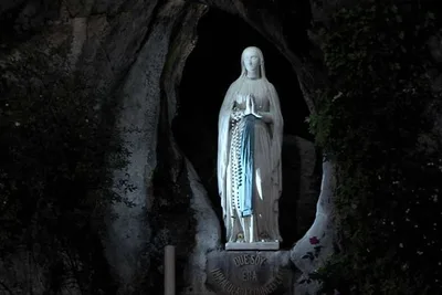 French Catholics begin novena as Lourdes closes for first time in history