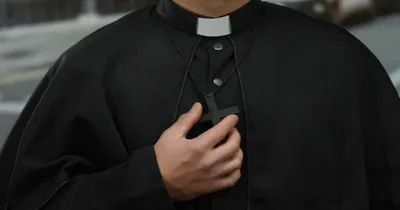 Catholics in Ecuador mourn death of priest struck by falling crucifix during Mass