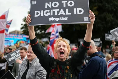 Ron DeSantis Blasts UK Digital ID Plan after King Charles' Speech in Parliament