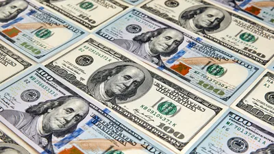 Fed Takes Heat as Economists' Consensus Points to 2023 US Recession