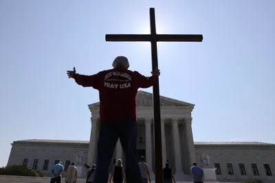 Pew: Social hostility toward religion down, government hostility stays high | Crux
