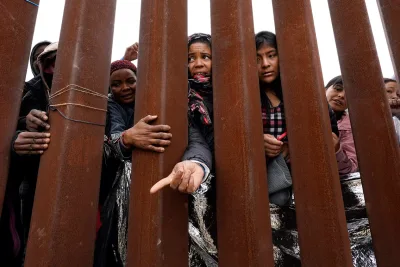 In Targeting Catholic Charities, Republicans Amplify Right-Wing Catholic Fringe