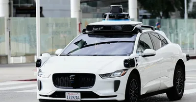 Waymo robot taxis to hit freeways in three cities