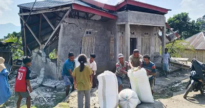 Powerful earthquake in Indonesia kills dozens