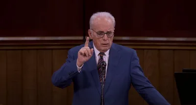 Christian conservatives respond to John MacArthur comparing 'religious freedom' to 'idolatry'
