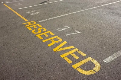 Florida high school employee files complaint about Philippians 4:13 on coworker's parking space