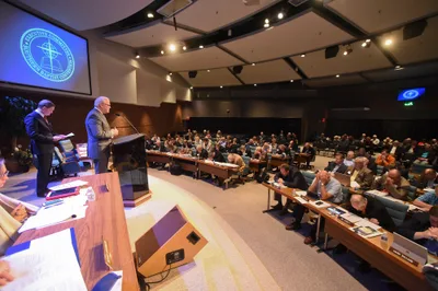 WRAP-UP: Prayer, DR giving top EC actions at 100 yrs. | Baptist Press