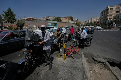 Trump Announces Hormuz Mines Cleared; As Pressure Builds, Analyst Says Iranians Ready to Resist | CBN