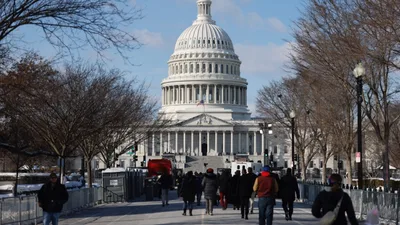 Scores Wait in Bitter DC Cold to Pay Respects to Jimmy Carter: 'An honorable man'
