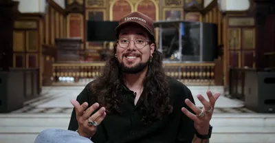 Worship Leader Claims God Miraculously Healed Him of Cancerous Leg Tumor