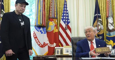 Musk to continue as Trump adviser