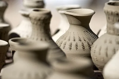Pope Francis lauds Middle East effort to save local art, culture