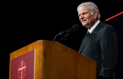 'Only God can solve this': Franklin Graham meets Zelenskyy, calls for prayer at Berlin congress