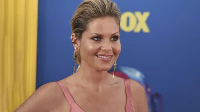 Candace Cameron Bure's 'One Step Closer Bible' Scores #1 Christian Spot on Amazon: 'Dig Deeper and Know His Truth'