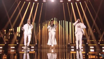 'American Idol' Alums Pay Tribute to Mandisa with Performance of 'Shackles': 'Heaven's gain'