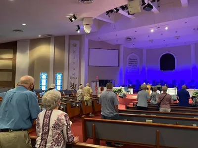 Tennessee church seeks justice after elderly member is robbed during prayer