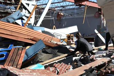 Over 100 volunteer with Samaritan's Purse to aid tornado victims in Kentucky, Arkansas