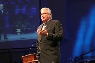 Longtime megachurch Pastor Michael Catt to enter Hospice care