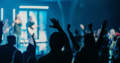 Evangelistic Movement Draws 70,000-Plus College Students on 11 Campuses