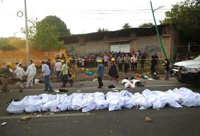53 Die In Horror Crash Of Truck Smuggling Migrants In Mexico