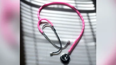 'Thanking God': 13 Year-Old Girl Accepted at Medical School, Writes Heart-Warming Social Media Post Honoring Her Mom