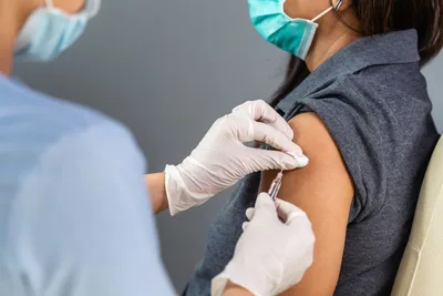 NY archdiocese waiting to respond to city's private school worker vaccine mandate