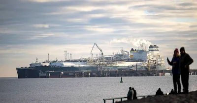 U.S. natural gas tanker arrives in Germany