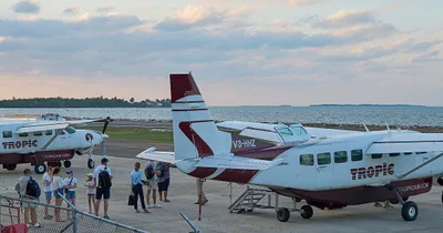 Knife-wielding California man shot while attempting plane hijacking in Belize