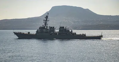 US military defends commercial vessels in Red Sea