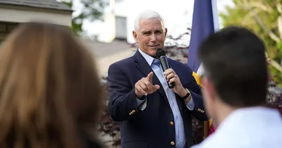 Mike Pence formally announces presidential run