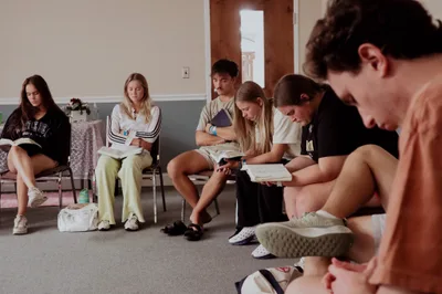 Prayer is Friday night plan for these Towson U students | Baptist Press