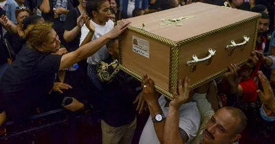 Dozens die in Cairo church fire