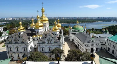 European Evangelical Alliance Condemns Russian Strike That Damaged Kyiv Monastery, Killed 9