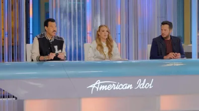 Carrie Underwood Wipes Away Tears over 'American Idol' Contestant's Faith, Postpartum Journey